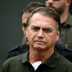 Bolsonaro é preso preventivamente a pedido da PF