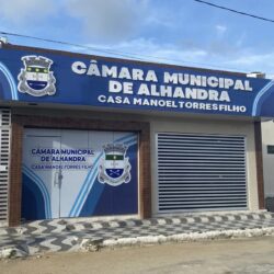 Presidente devolve dinheiro do próprio bolso após polícia flagrar superfaturamento em fechaduras dig...