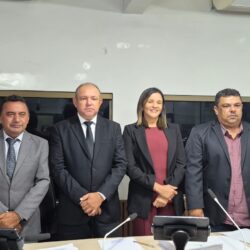 Câmara de Alhandra antecipa eleição da Mesa Diretora para o biênio 2027/2028; Francis Alex é eleito ...